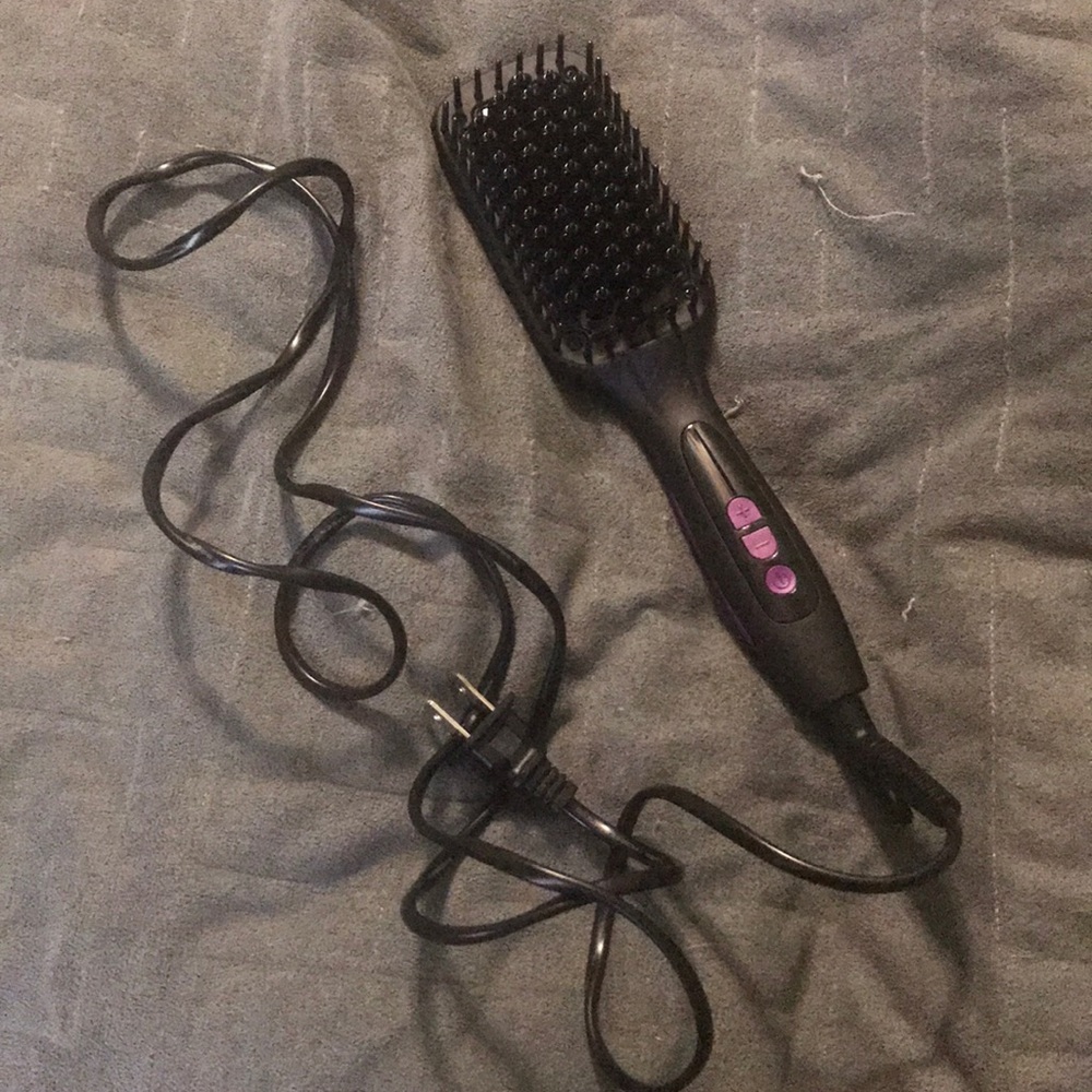 Glamfields hairbrush straightener